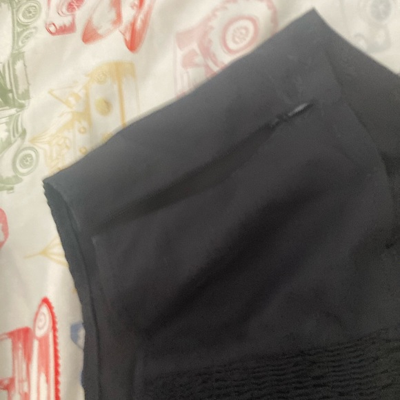 Pants size 6 and top size S - Picture 6 of 10